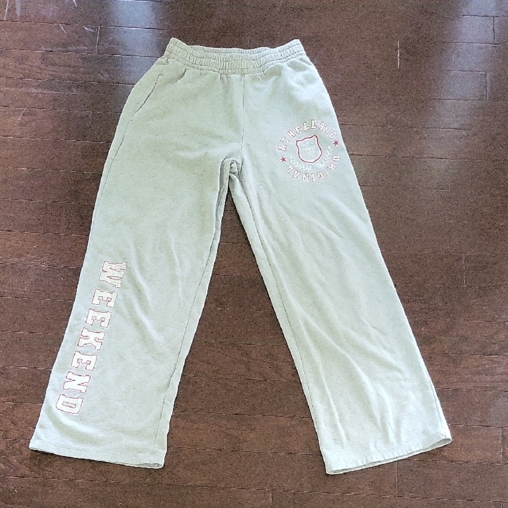 No Boundaries Light Gray Weekend Pants